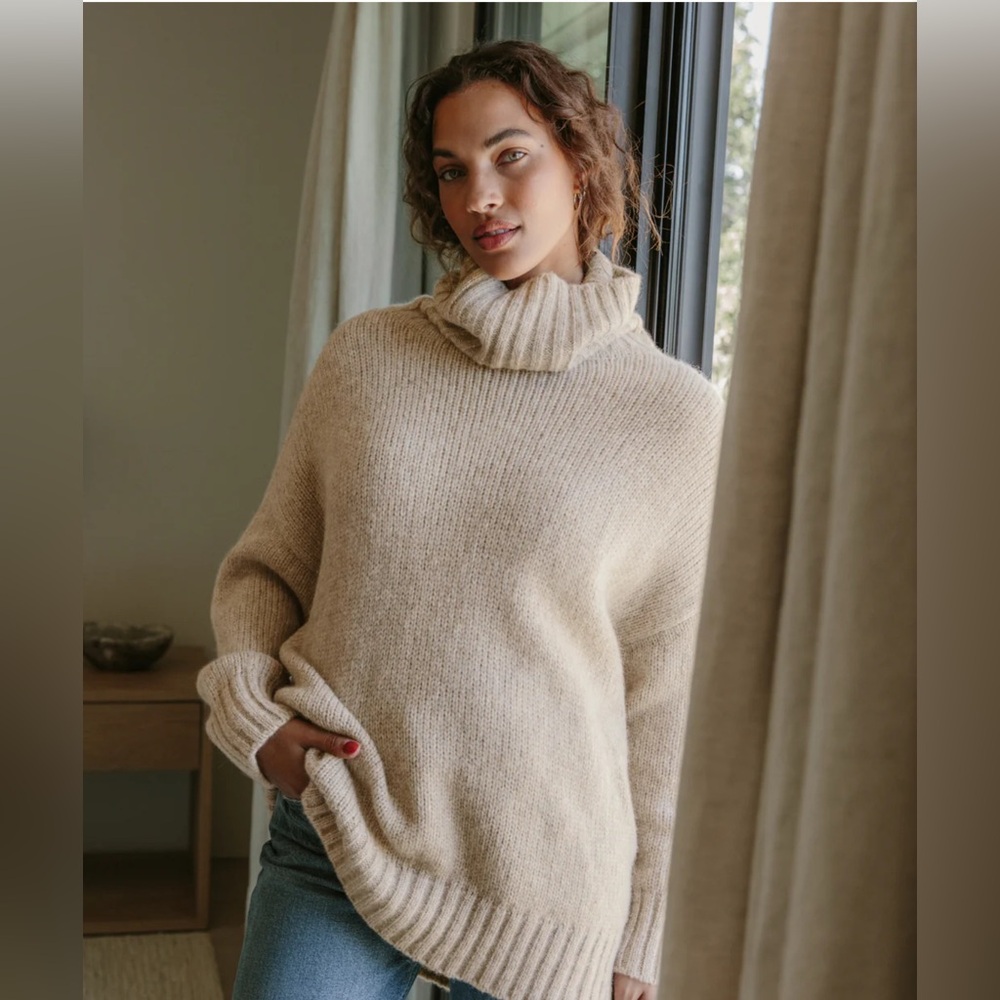 Jenni Kayne Alpaca Cocoon Turtleneck Sweater in Oatmeal, NWOT